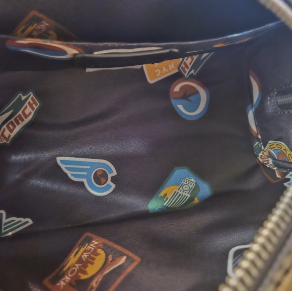 Coach Large Travel kit - Picture 9 of 12